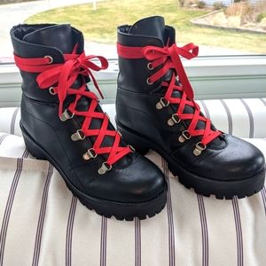 Steve Madden Black leather ankle boot